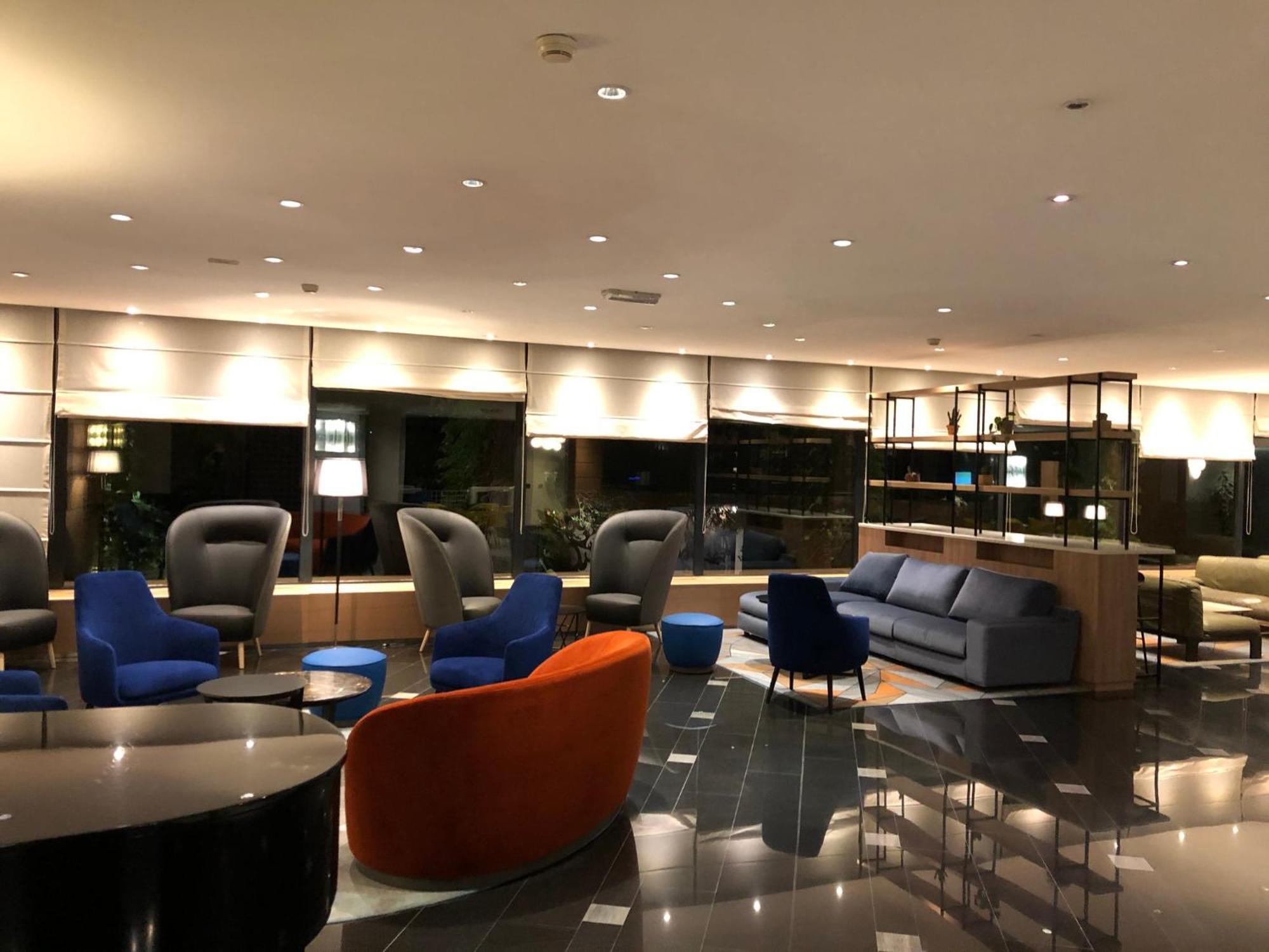 Crowne Plaza Milan Linate By Ihg Hotel San Donato Milanese Exterior photo