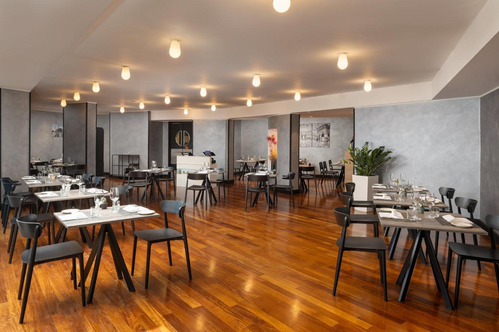 Crowne Plaza Milan Linate By Ihg Hotel San Donato Milanese Exterior photo